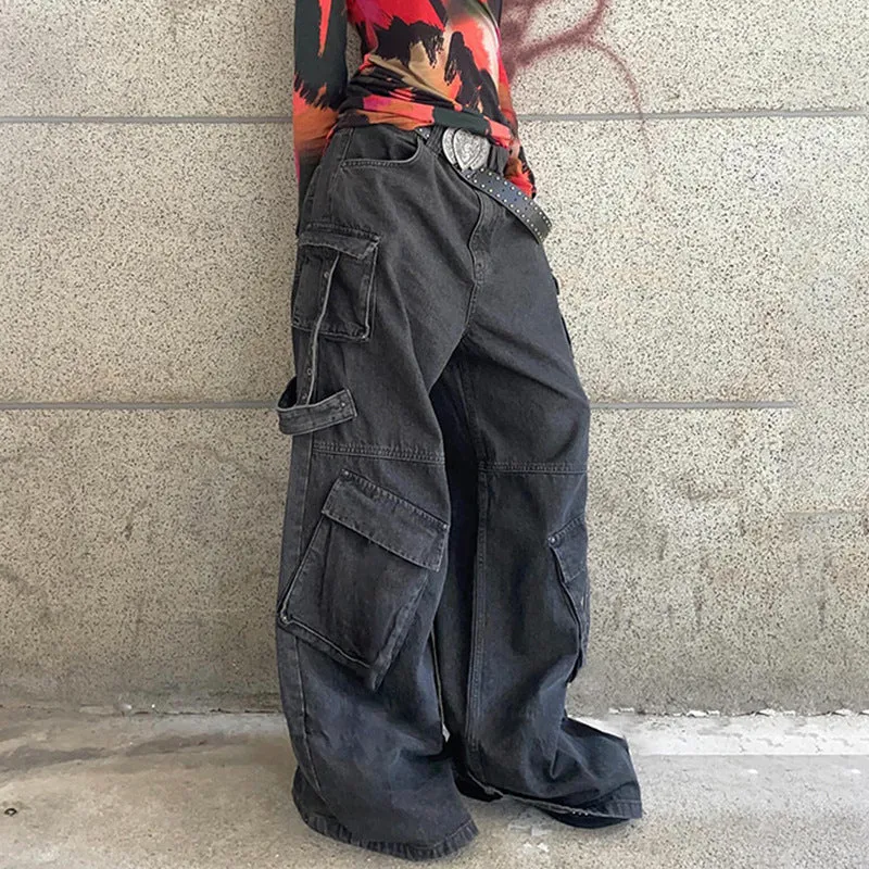 Wide-Leg Cargo Jeans with Utility Pockets